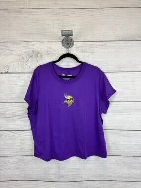 Old Navy Plus Size NFL Purple Minnesota Vikings Football Graphic Tee Size 3X